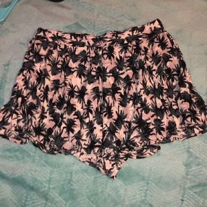 Flowy shorts